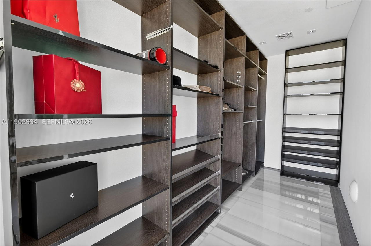 Real estate property located at 1100 Biscayne Blvd #5306, Miami-dade, Marquis Condo, Miami, FL
