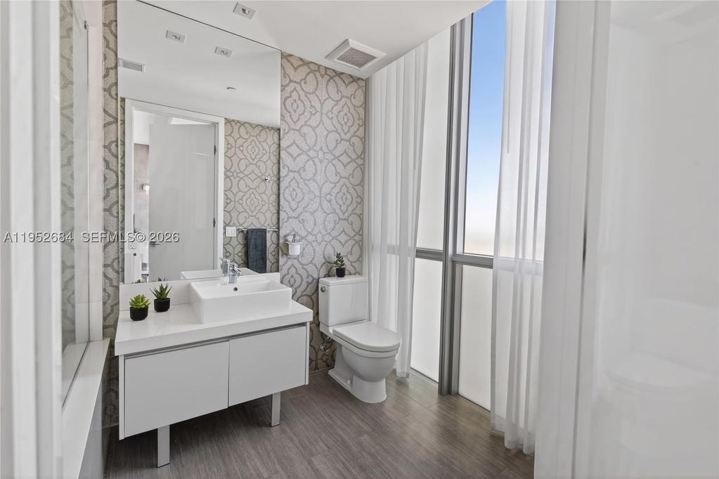 Real estate property located at 1100 Biscayne Blvd #5306, Miami-dade, Marquis Condo, Miami, FL