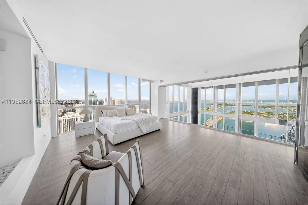 Real estate property located at 1100 Biscayne Blvd #5306, Miami-dade, Marquis Condo, Miami, FL