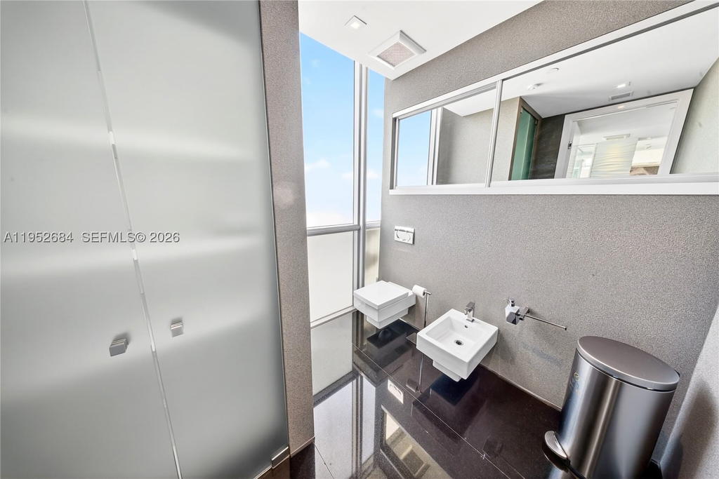 Real estate property located at 1100 Biscayne Blvd #5306, Miami-dade, Marquis Condo, Miami, FL