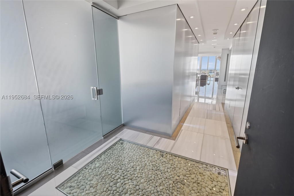 Real estate property located at 1100 Biscayne Blvd #5306, Miami-dade, Marquis Condo, Miami, FL