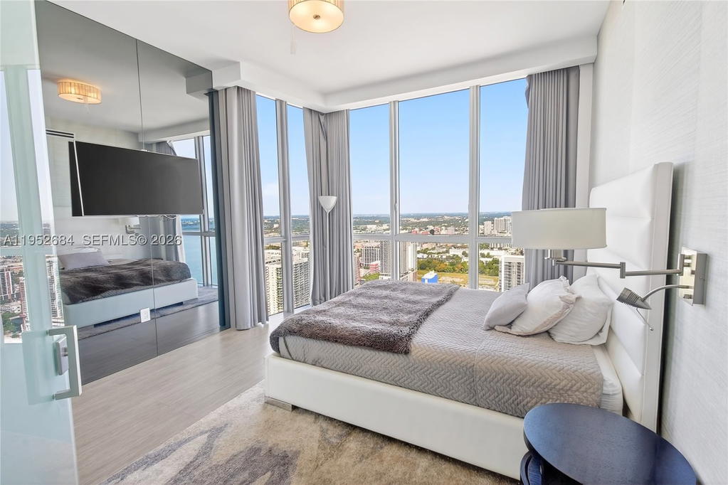 Real estate property located at 1100 Biscayne Blvd #5306, Miami-dade, Marquis Condo, Miami, FL