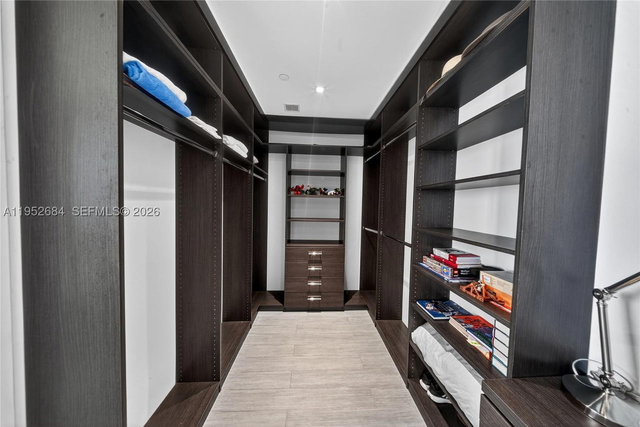 Real estate property located at 1100 Biscayne Blvd #5306, Miami-dade, Marquis Condo, Miami, FL