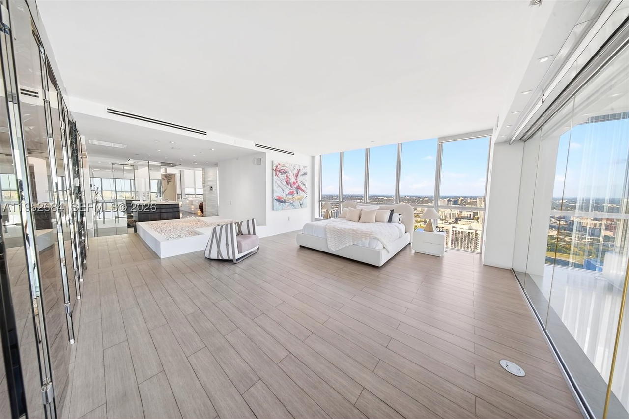 Real estate property located at 1100 Biscayne Blvd #5306, Miami-dade, Marquis Condo, Miami, FL