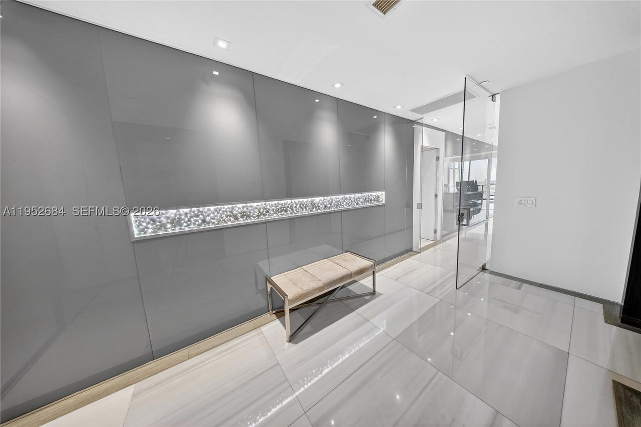 Real estate property located at 1100 Biscayne Blvd #5306, Miami-dade, Marquis Condo, Miami, FL