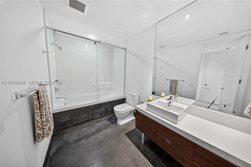 Real estate property located at 1100 Biscayne Blvd #5306, Miami-dade, Marquis Condo, Miami, FL