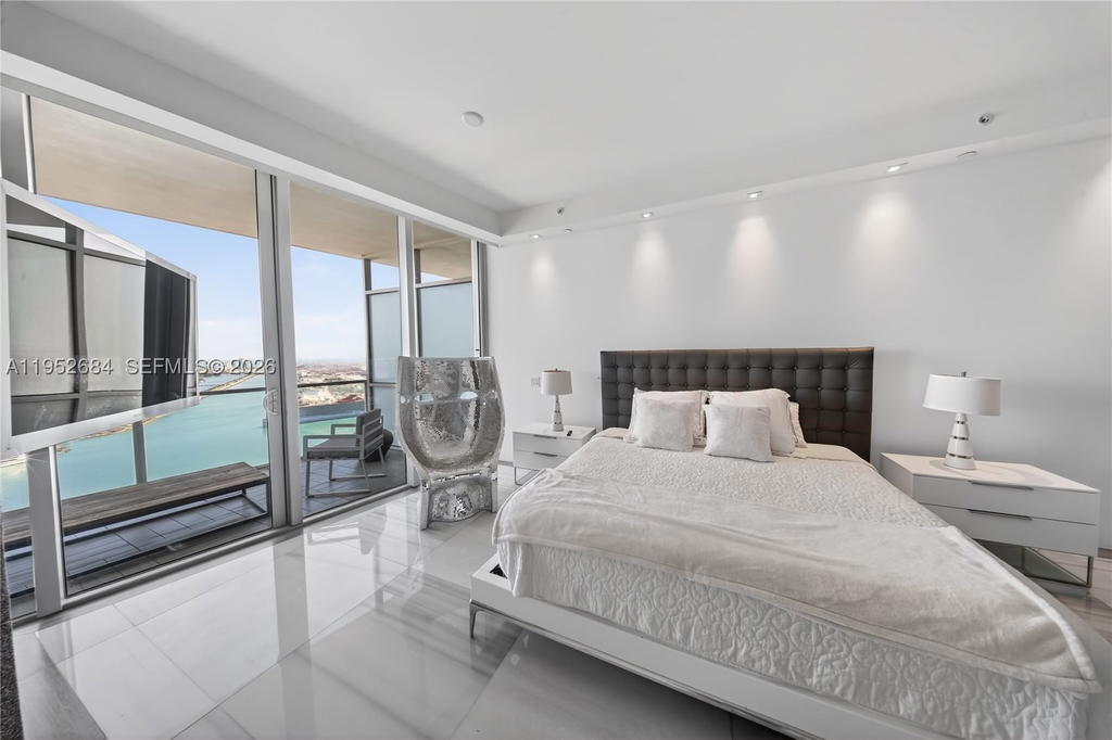 Real estate property located at 1100 Biscayne Blvd #5306, Miami-dade, Marquis Condo, Miami, FL