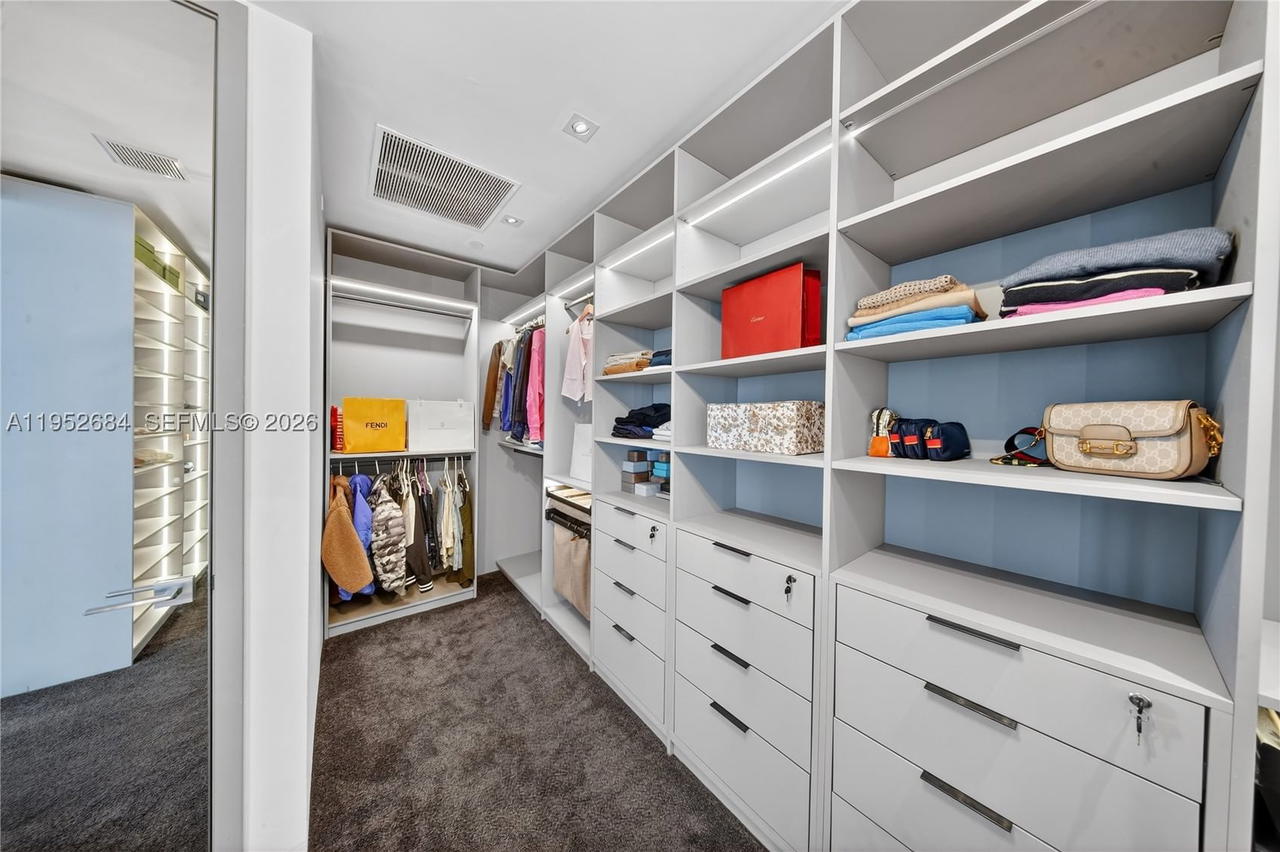 Real estate property located at 1100 Biscayne Blvd #5306, Miami-dade, Marquis Condo, Miami, FL