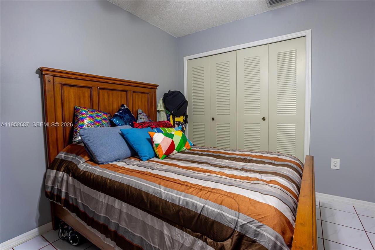 Real estate property located at 699 134th Pl, Miami-dade, Superior Homes Estates, Miami, FL