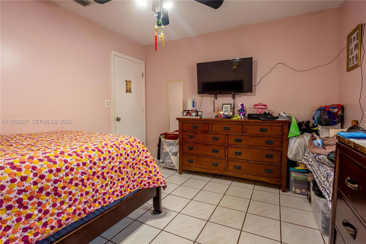 Real estate property located at 699 134th Pl, Miami-dade, Superior Homes Estates, Miami, FL