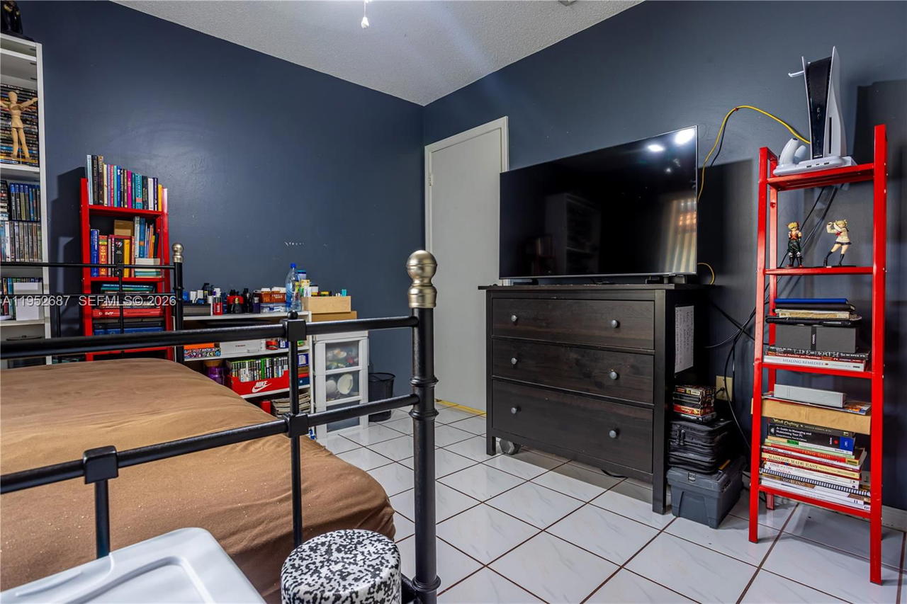 Real estate property located at 699 134th Pl, Miami-dade, Superior Homes Estates, Miami, FL