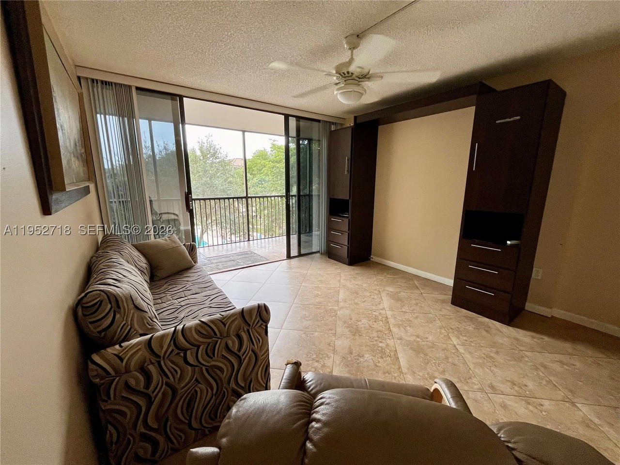 Real estate property located at 2806 46th Ave D537, Broward, Grandview At Emerald Hill, Hollywood, FL
