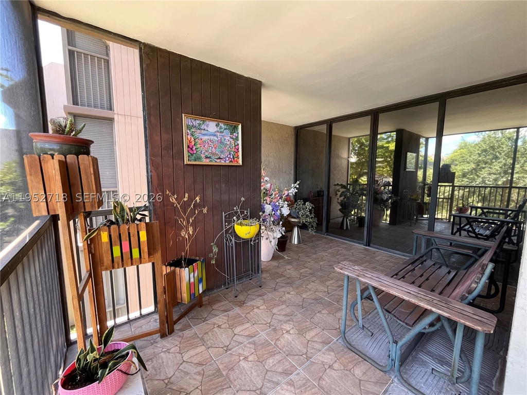 Real estate property located at 2806 46th Ave D537, Broward, Grandview At Emerald Hill, Hollywood, FL