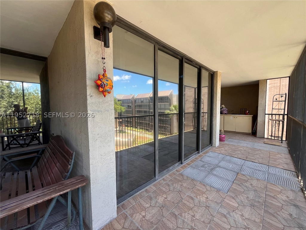 Real estate property located at 2806 46th Ave D537, Broward, Grandview At Emerald Hill, Hollywood, FL