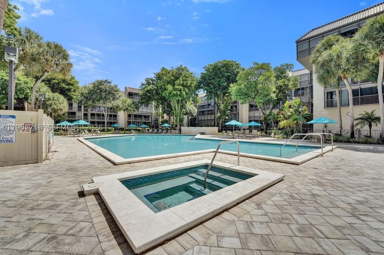 Real estate property located at 2806 46th Ave D537, Broward, Grandview At Emerald Hill, Hollywood, FL