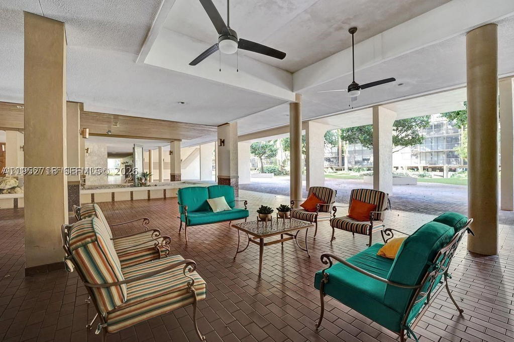 Real estate property located at 2806 46th Ave D537, Broward, Grandview At Emerald Hill, Hollywood, FL
