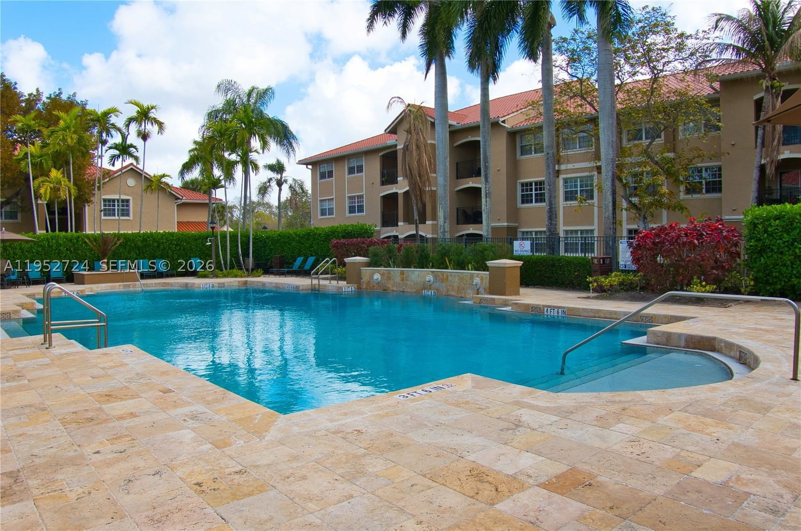Real estate property located at 215 117th Ter #14304, Broward, Marquesa Condo, Pembroke Pines, FL