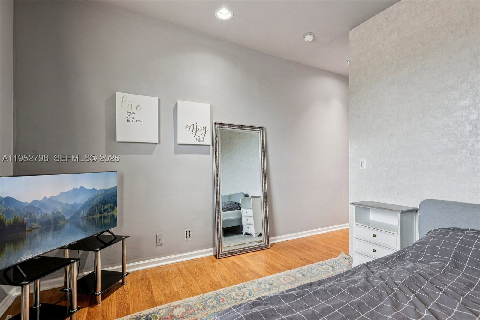 Real estate property located at 2307 Washington St #5, Broward, Tuscan View Condominium, Hollywood, FL