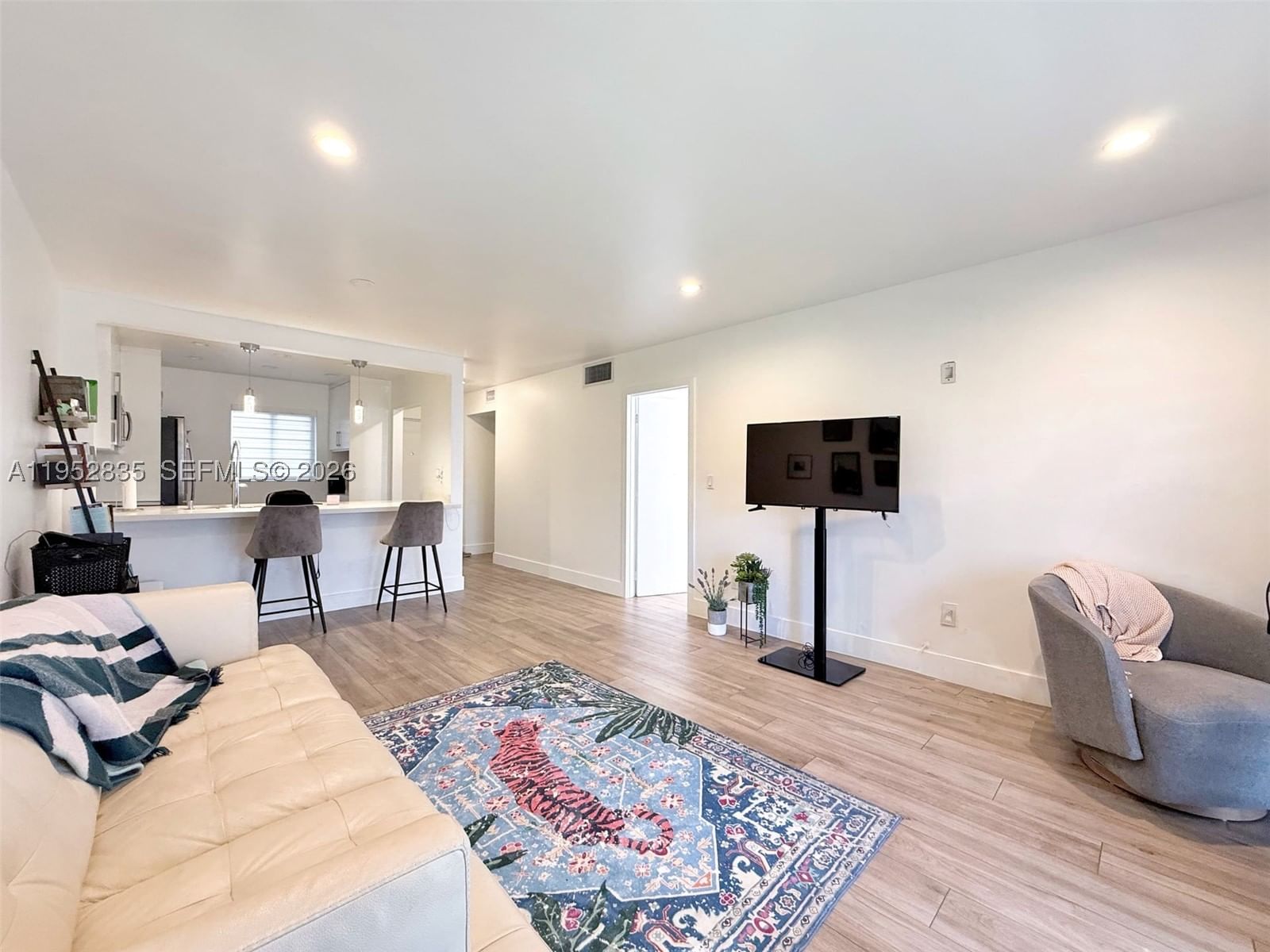 Real estate property located at 7722 Camino Real E-317, Miami-dade, Village Of Kings Creek Co, Miami, FL