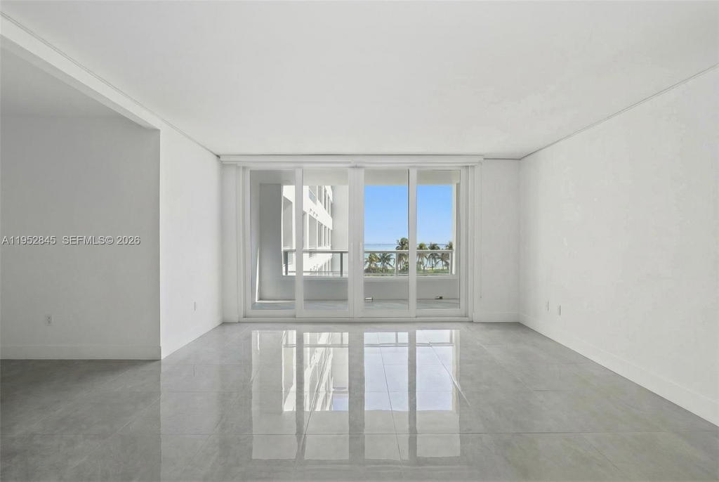 Real estate property located at 5005 Collins Ave #415, Miami-dade, The Carriage Club North C, Miami Beach, FL