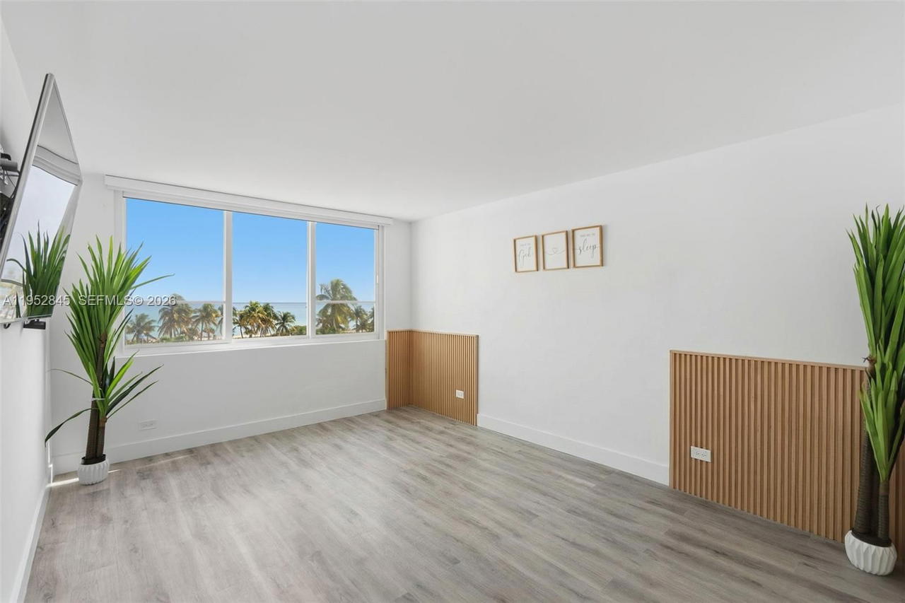 Real estate property located at 5005 Collins Ave #415, Miami-dade, The Carriage Club North C, Miami Beach, FL