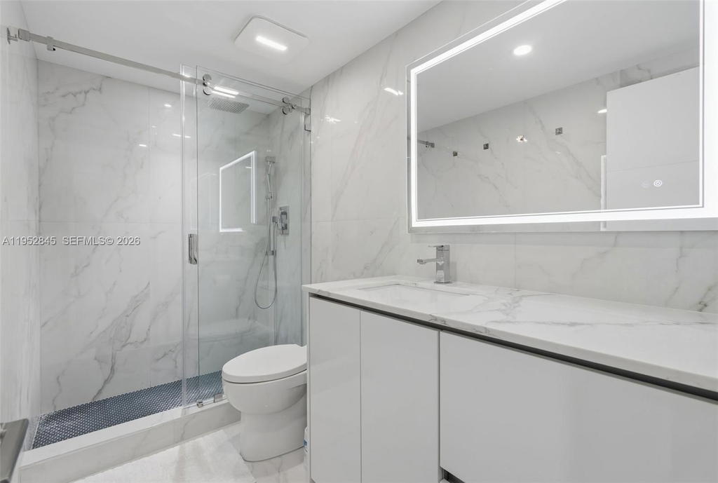 Real estate property located at 5005 Collins Ave #415, Miami-dade, The Carriage Club North C, Miami Beach, FL