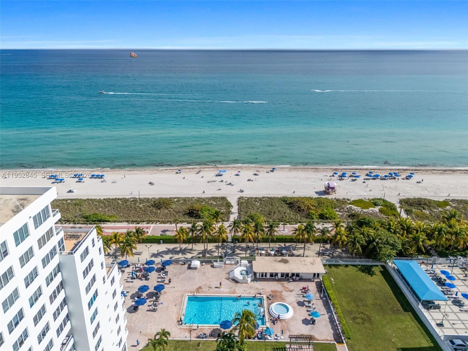 Real estate property located at 5005 Collins Ave #415, Miami-dade, The Carriage Club North C, Miami Beach, FL