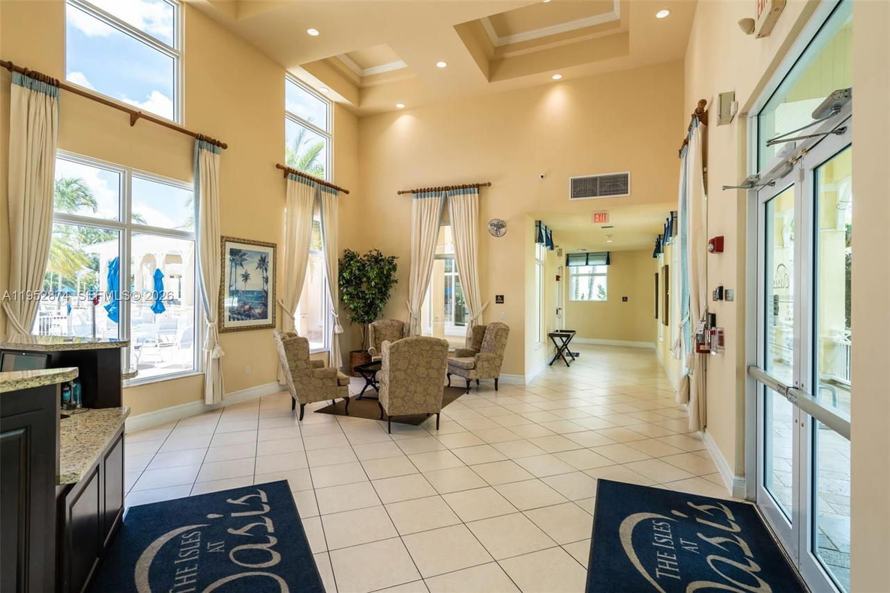 Real estate property located at 3213 7th Ct, Miami-dade, Martinique At Oasis Repla, Homestead, FL