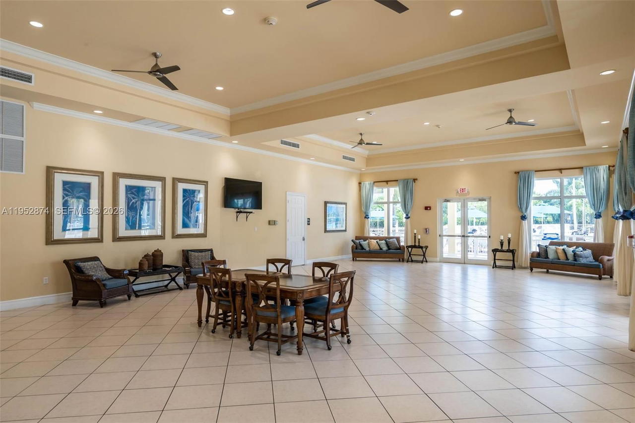 Real estate property located at 3213 7th Ct, Miami-dade, Martinique At Oasis Repla, Homestead, FL