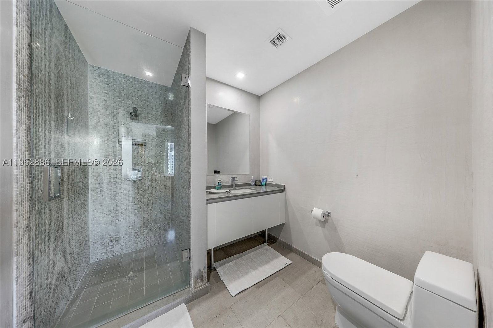 Real estate property located at 68 6th St #3309, Miami-dade, Reach Condo, Miami, FL