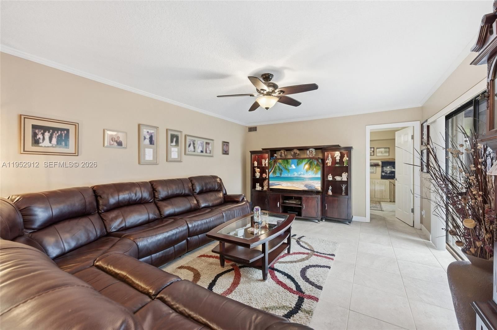 Real estate property located at 1172 118th Ter, Broward, Village At Lake Pine Ii, Davie, FL