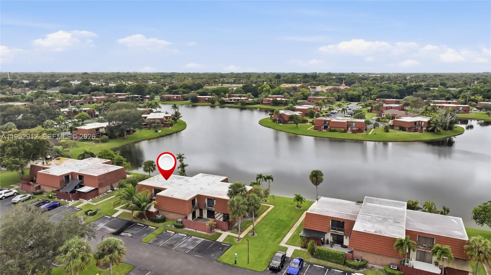 Real estate property located at 1172 118th Ter, Broward, Village At Lake Pine Ii, Davie, FL