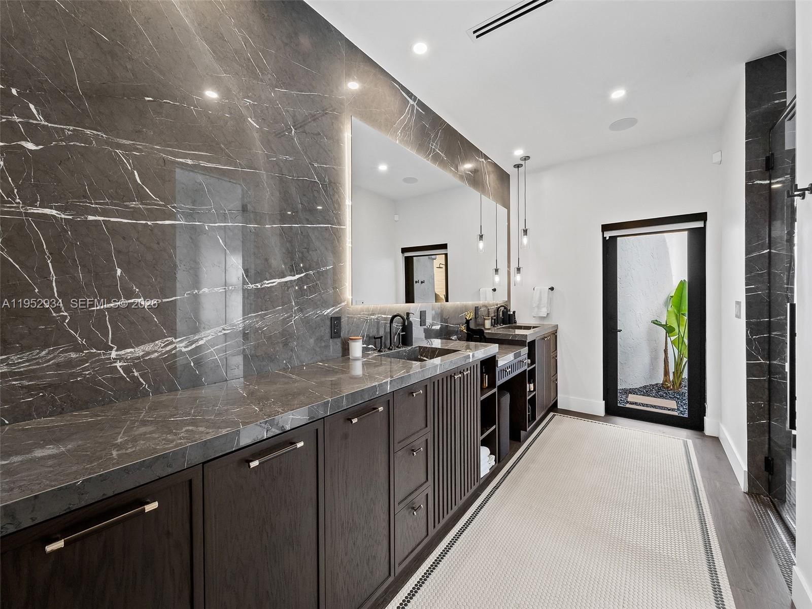 Real estate property located at 1236 Obispo Ave, Miami-dade, Coral Gables Sec E, Coral Gables, FL