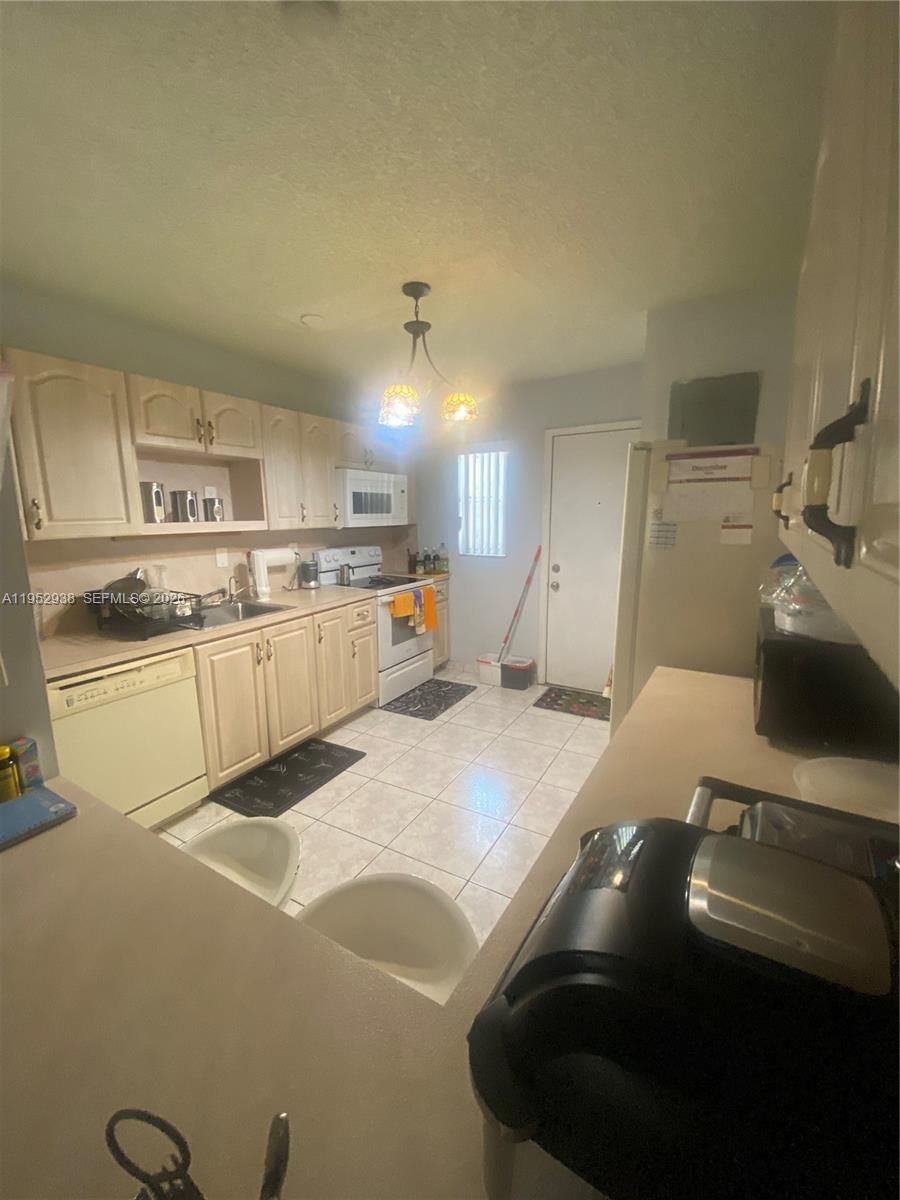 Real estate property located at 1950 54th St #105, Miami-dade, Westland Eden, Hialeah, FL