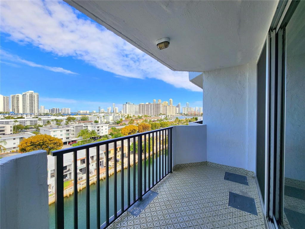 Real estate property located at 3703 166th St #905, Miami-dade, Coral Isle East Condo, North Miami Beach, FL