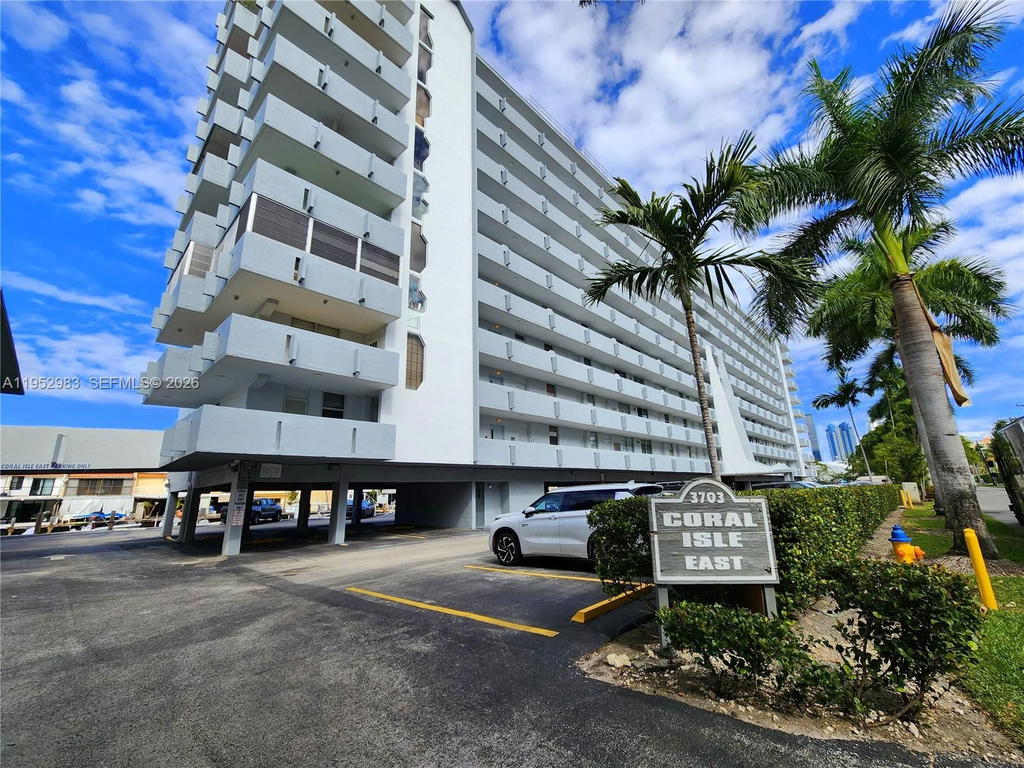 Real estate property located at 3703 166th St #905, Miami-dade, Coral Isle East Condo, North Miami Beach, FL