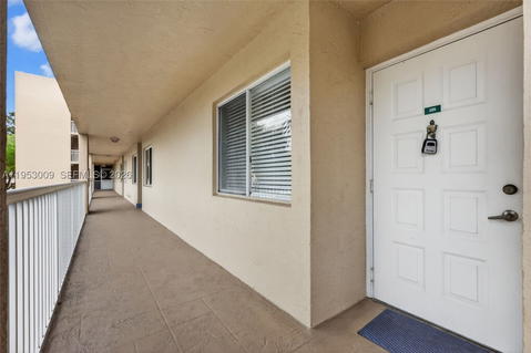 Real estate property located at 9525 Weldon Cir H205, Broward, Weldon, Tamarac, FL