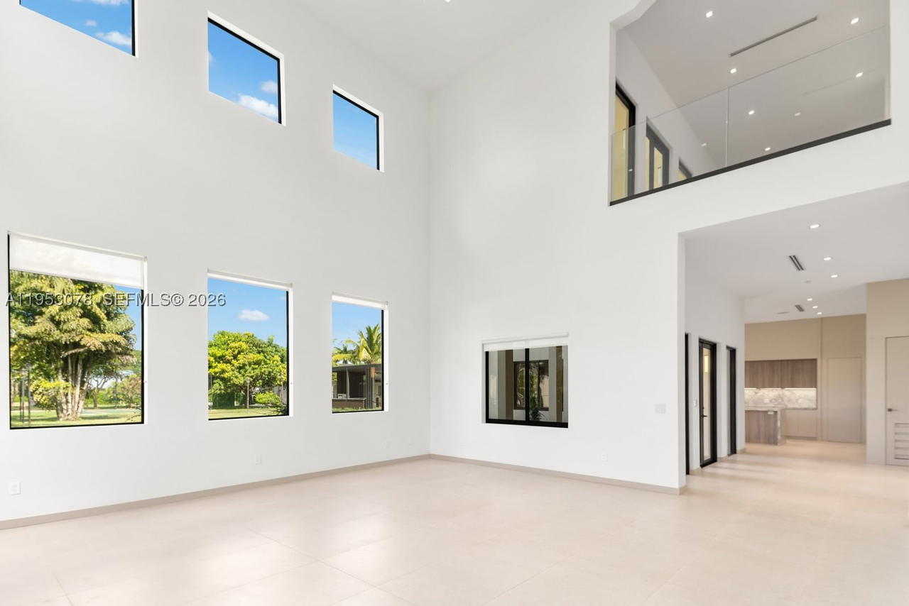 Real estate property located at 17805 158th St, Miami-dade, Lindbergh's Landing, Miami, FL