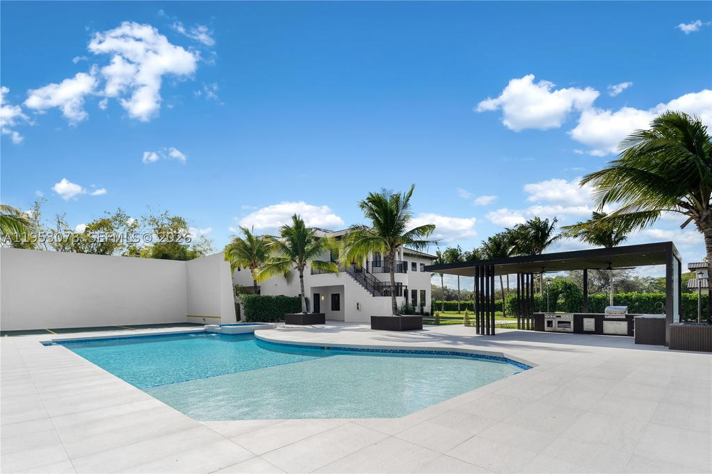 Real estate property located at 17805 158th St, Miami-dade, Lindbergh's Landing, Miami, FL