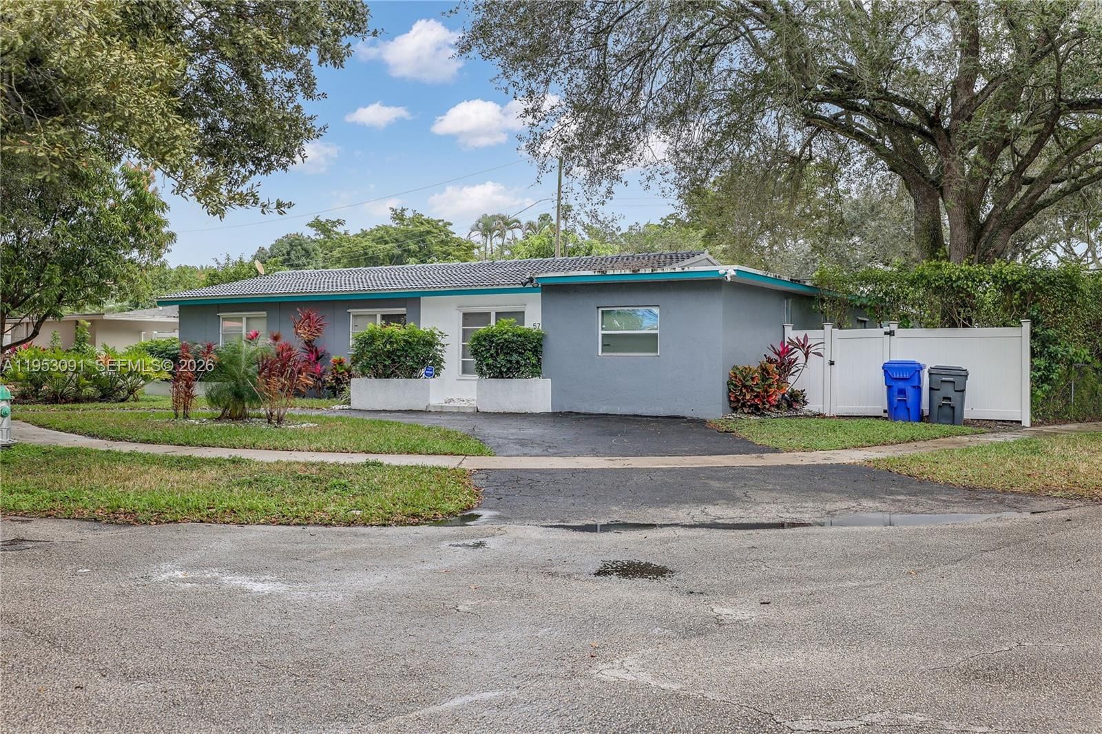 Real estate property located at 5712 Monroe St, Broward, Lawn Acres, Hollywood, FL