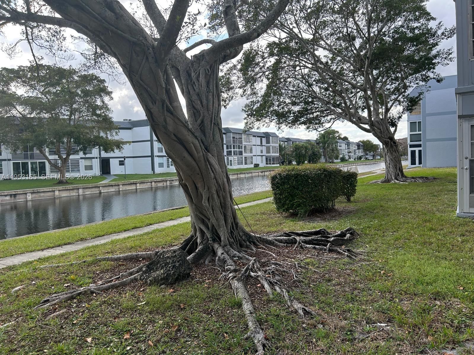 Real estate property located at 8350 Sands Point Blvd E101, Broward, Sands Point Condominium I, Tamarac, FL
