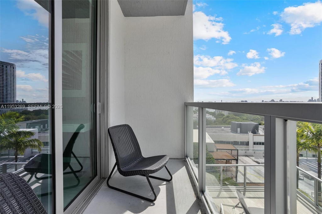 Real estate property located at 3900 Biscayne Blvd N-819, Miami-dade, Quadro Condo, Miami, FL