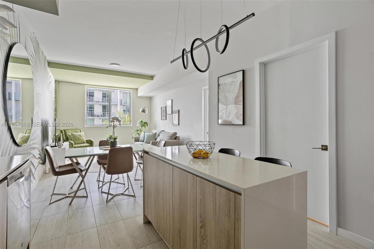 Real estate property located at 3900 Biscayne Blvd N-819, Miami-dade, Quadro Condo, Miami, FL