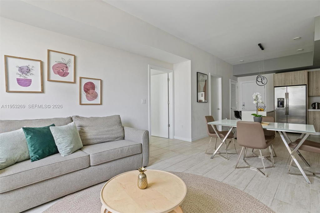 Real estate property located at 3900 Biscayne Blvd N-819, Miami-dade, Quadro Condo, Miami, FL