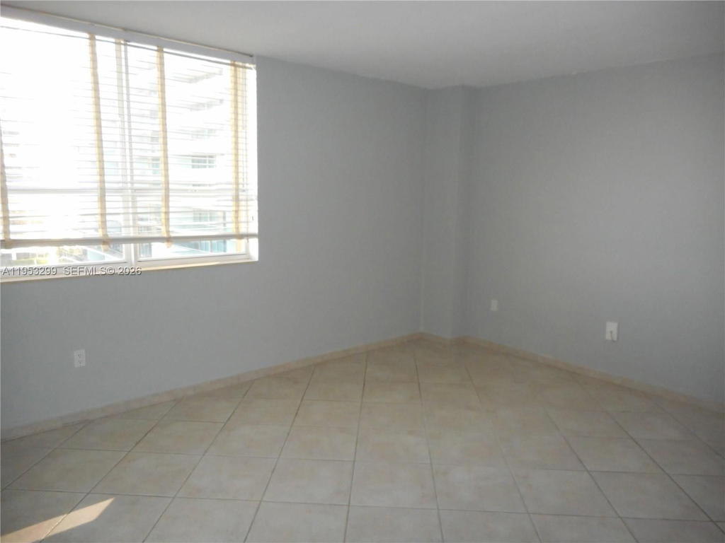 Real estate property located at 10185 Collins Ave #1002, Miami-dade, The Plaza Of Bal Harbour, Bal Harbour, FL