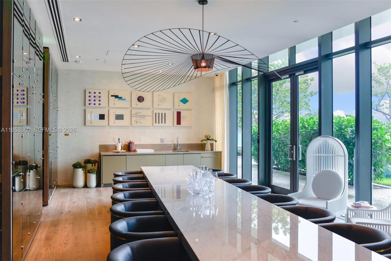 Real estate property located at 650 32 St #2703, Miami-dade, Paraiso Bay Condo, Miami, FL