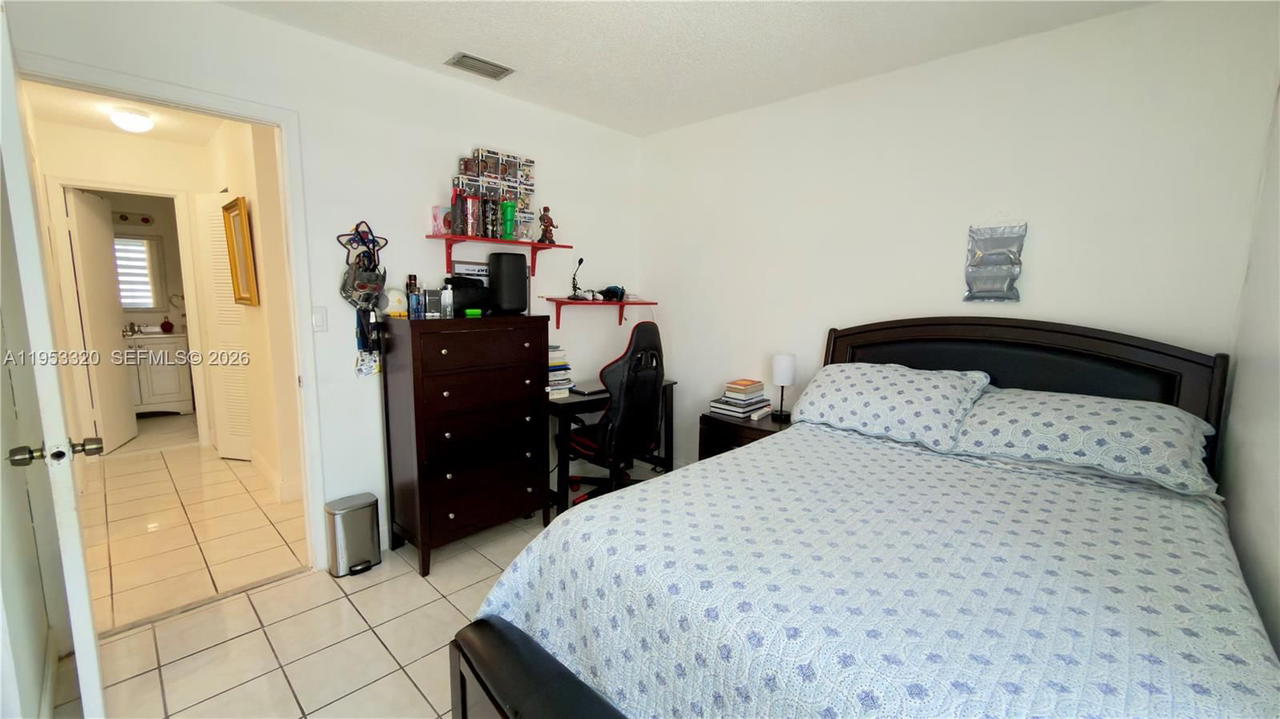 Real estate property located at 7220 149th Ct, Miami-dade, Sunset Shores, Miami, FL