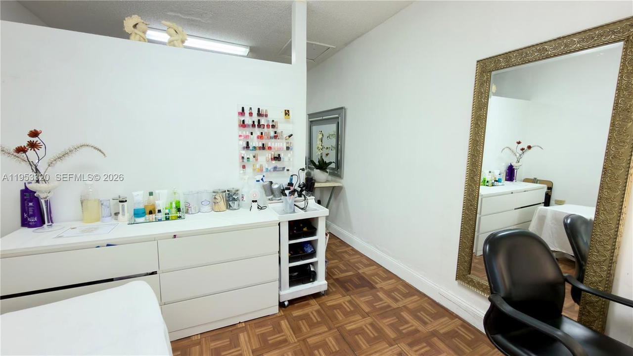 Real estate property located at 7220 149th Ct, Miami-dade, Sunset Shores, Miami, FL
