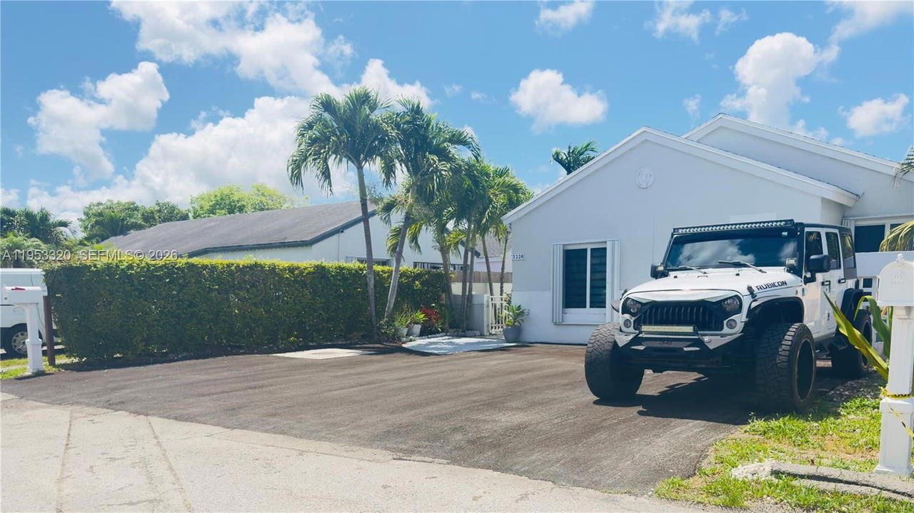 Real estate property located at 7220 149th Ct, Miami-dade, Sunset Shores, Miami, FL