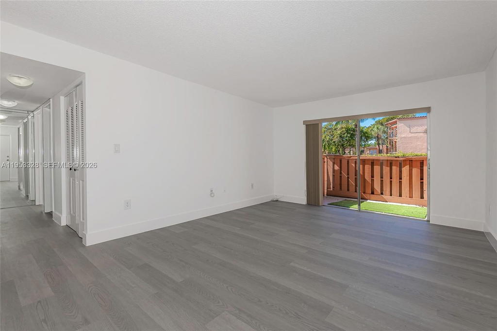 Real estate property located at 7121 Miami Lakes Dr Q3, Miami-dade, Cypress Village Condo, Miami Lakes, FL
